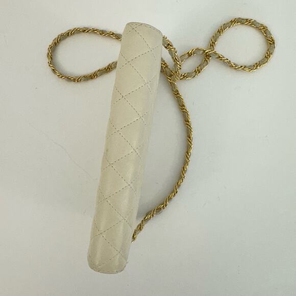 Jay Herbert New York Vintage Quilted Purse with Gold-Tone Chain Strap Cream - Picture 4 of 10